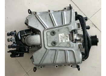 奥迪Q7 A8 途锐3.0T机械涡轮增压 汽油泵