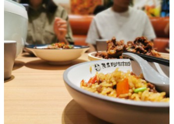 霸点擂椒饭小本开店 增强核心竞争力