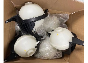 宝马G底盘 副水箱 4系 5系 6系 7系副水壶