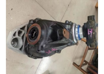 宝马F35 3系后差速器 三元催化 雨刮连动杆