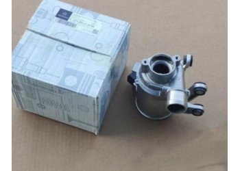奔驰W205 C180 电子水泵 刹车分泵