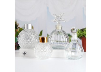 香薰玻璃瓶生产厂家，香薰玻璃瓶定做厂家，香薰玻璃瓶加工厂家