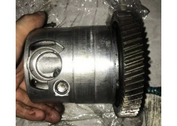奔驰柴油651955机油泵 起动机 油底壳 氧传感器