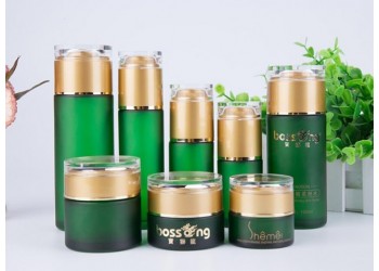 玻璃瓶喷漆厂，玻璃瓶喷漆加工厂，广州白云区玻璃瓶喷漆厂