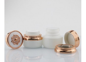 面霜瓶喷油厂，面霜瓶喷油加工厂，广州白云区面霜瓶喷油加工厂