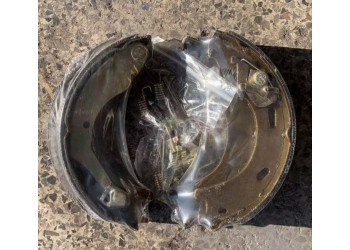 路虎揽胜 发现 手刹片 三元催化 喷油嘴 节温器