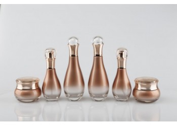 护肤品玻璃瓶烤漆厂，护肤品玻璃瓶喷漆厂，护肤品玻璃瓶喷涂厂