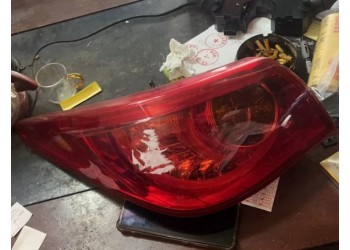 英菲尼迪Q50L Q70 EX25 M25 G25尾灯
