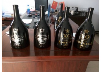 广州酒瓶烤漆厂，广州酒瓶喷漆厂，广州酒瓶喷涂厂，酒瓶电镀厂