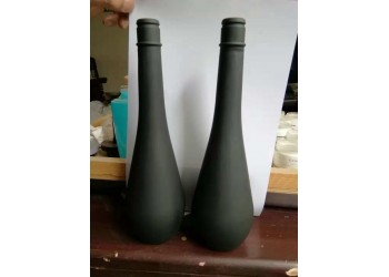 酒瓶烤漆厂，酒瓶烤漆加工厂，广州酒瓶烤漆厂，白云区酒瓶烤漆厂