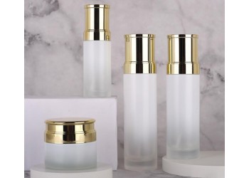 玻璃瓶烤漆加工厂家，玻璃瓶丝印烫金加工厂家