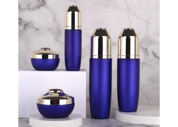 广州玻璃瓶烤漆加工厂家，广州玻璃瓶丝印烫金加工厂家