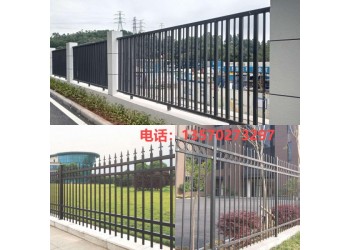 定制铁艺围墙栅栏 工业园厂区防爬护栏焊接式三横杆围栏厂家
