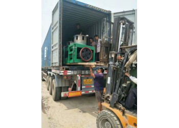 恒戈电焊条生产机械设备“努力创新、敬业奉献”