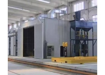 非标定制刮板式喷砂房适配复杂工况