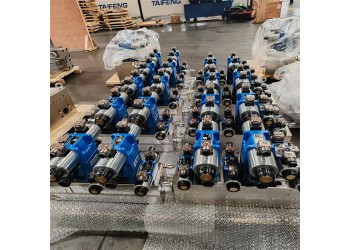 插装阀快锻压机专用阀块，二通插装阀，液压阀