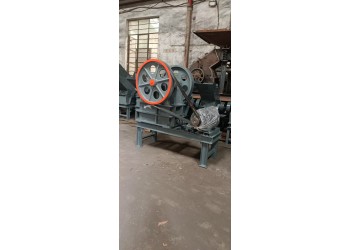 鄂式破碎机价格石料破碎颚破机生产厂家PE150x250