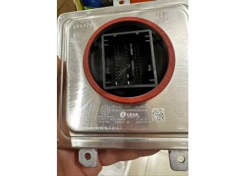 宝马ix i20 U06 大灯模块 电脑疝气包 车身模块