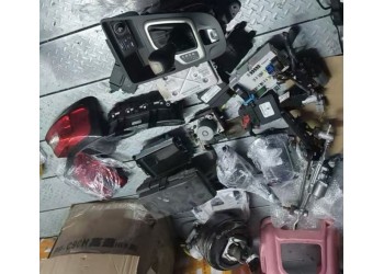 自由光挂档机构 刹车总泵 升降电机 发动机电脑