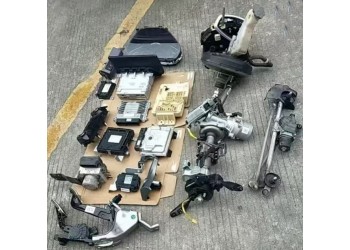 现代油门踏板 刹车踏板 刹车总泵 主机 方向盘