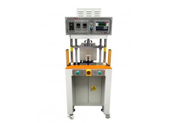 TS 600侧式注胶单工位一体机